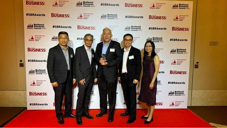 E+H Singapore team